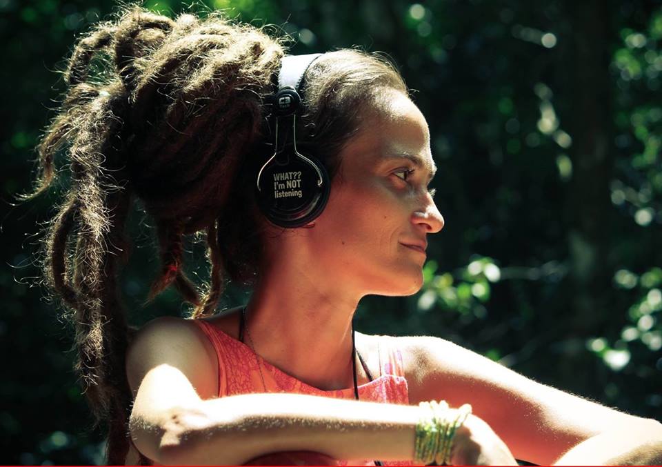 Andreia Dacal  apresenta o single “Mama Africa”