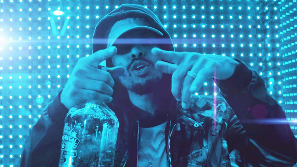 Assista “Correntes”, novo clipe de Beni