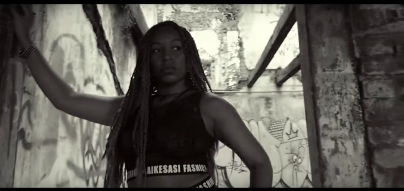 Negga lança videoclipe ‘Manipulando’