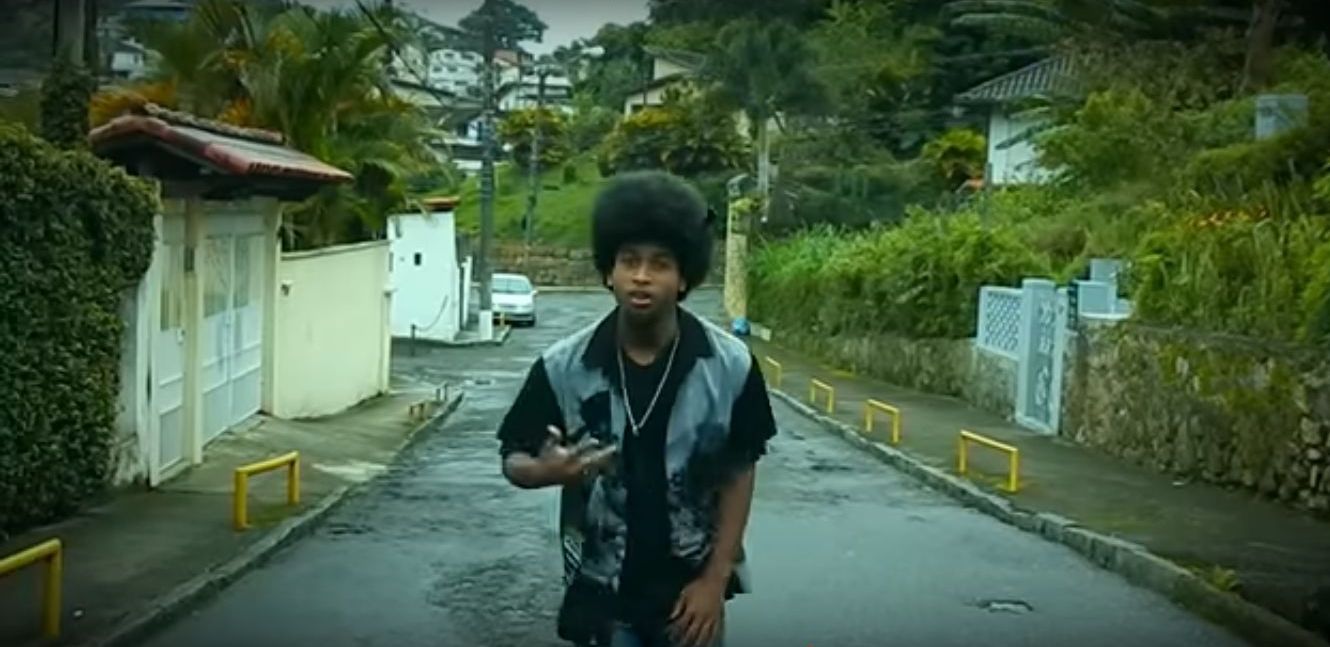 Nego Preto apresenta clipe ‘Queria Aprender’