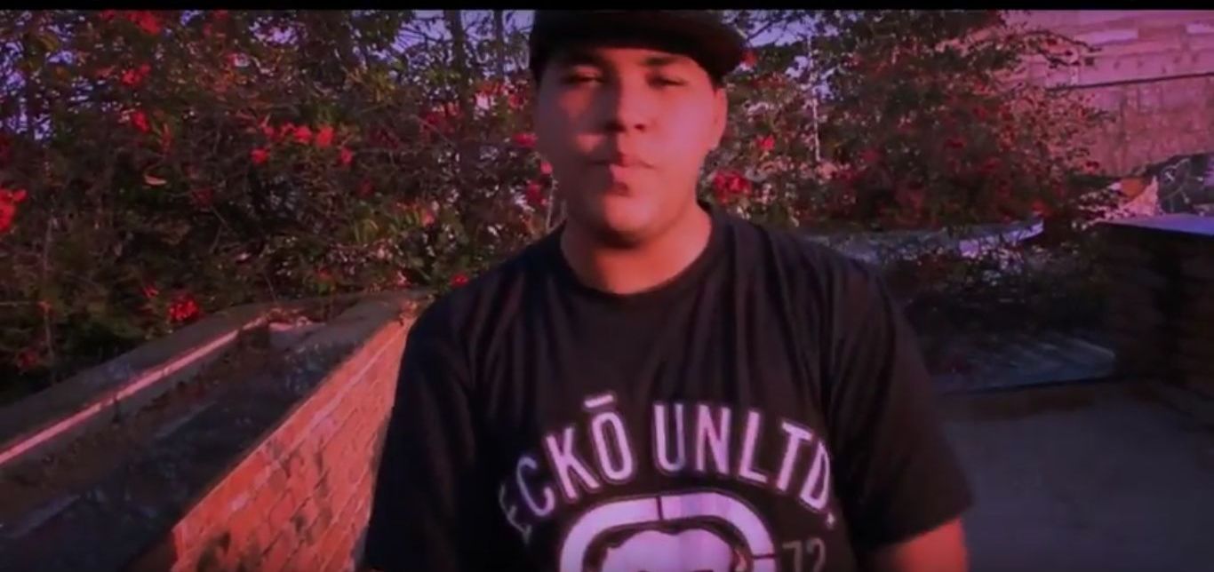 YoChilly lança clipe do single ‘Bella’