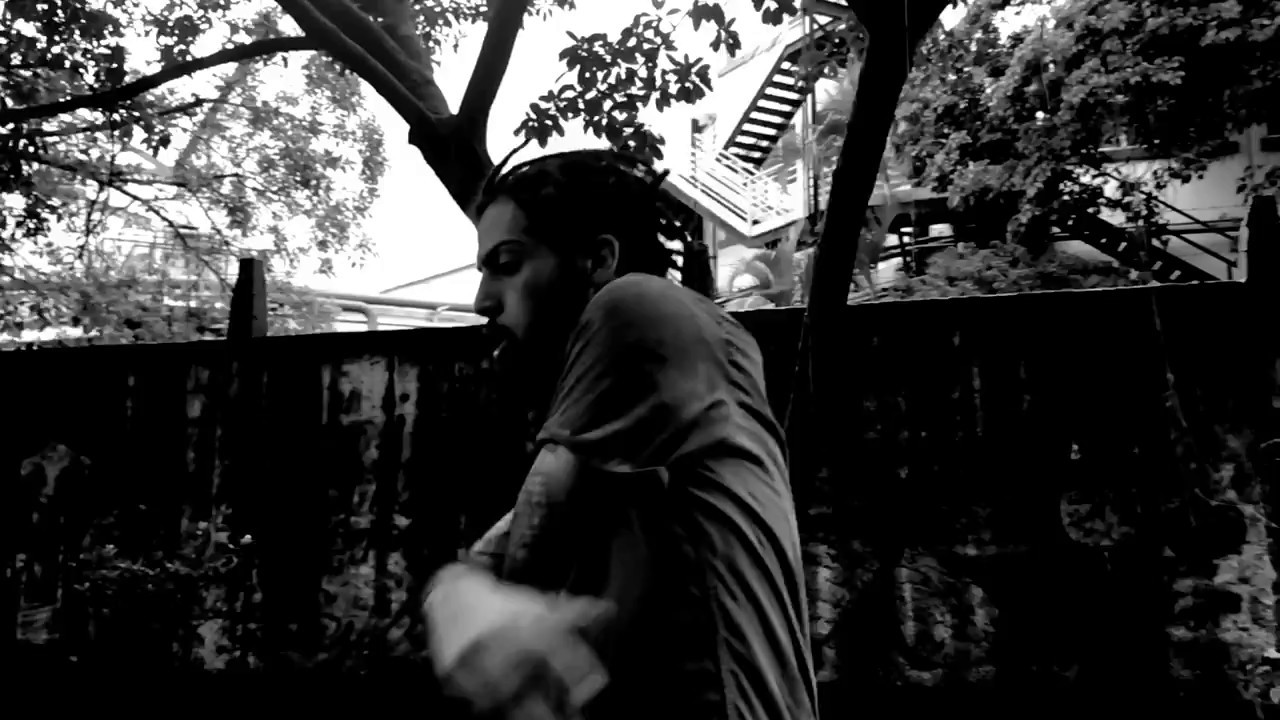 Coruja BC1 lança clipe da música MODO F