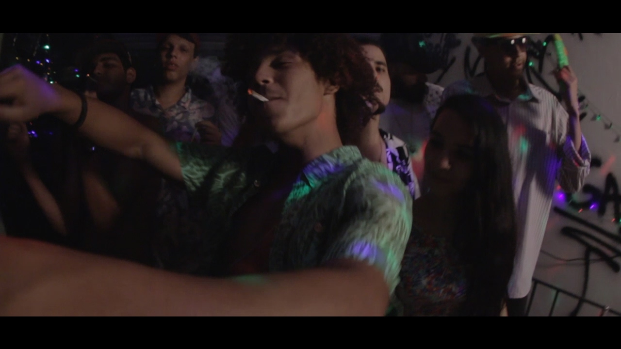 Elicê lança clipe de ‘A Tropa Não Para’, primeiro de seu projeto solo