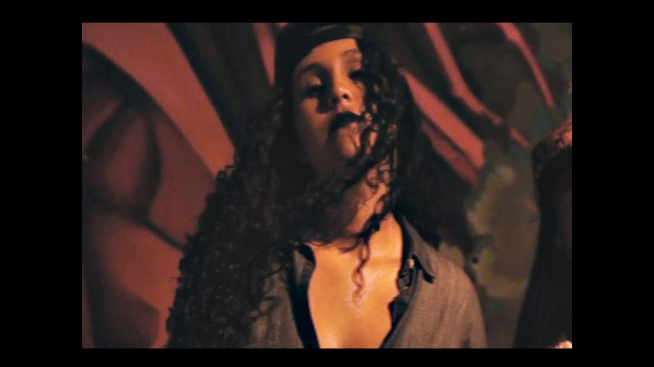 Mc Pernambucana Lady Laay fala sobre sua excelente música ‘DISSrespeito à Mulher’.  Confira a entrevista