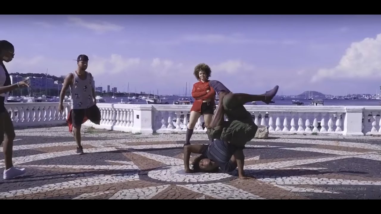 Fernanda Correa apresenta clipe da primeira faixa de seu EP de estreia