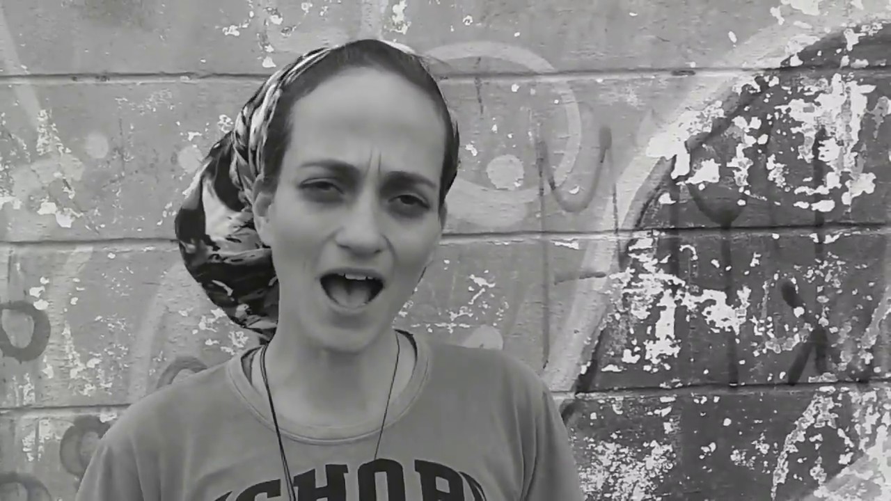 Assista “Palavra,Som,Poder”, novo clipe de Andreia Dacal