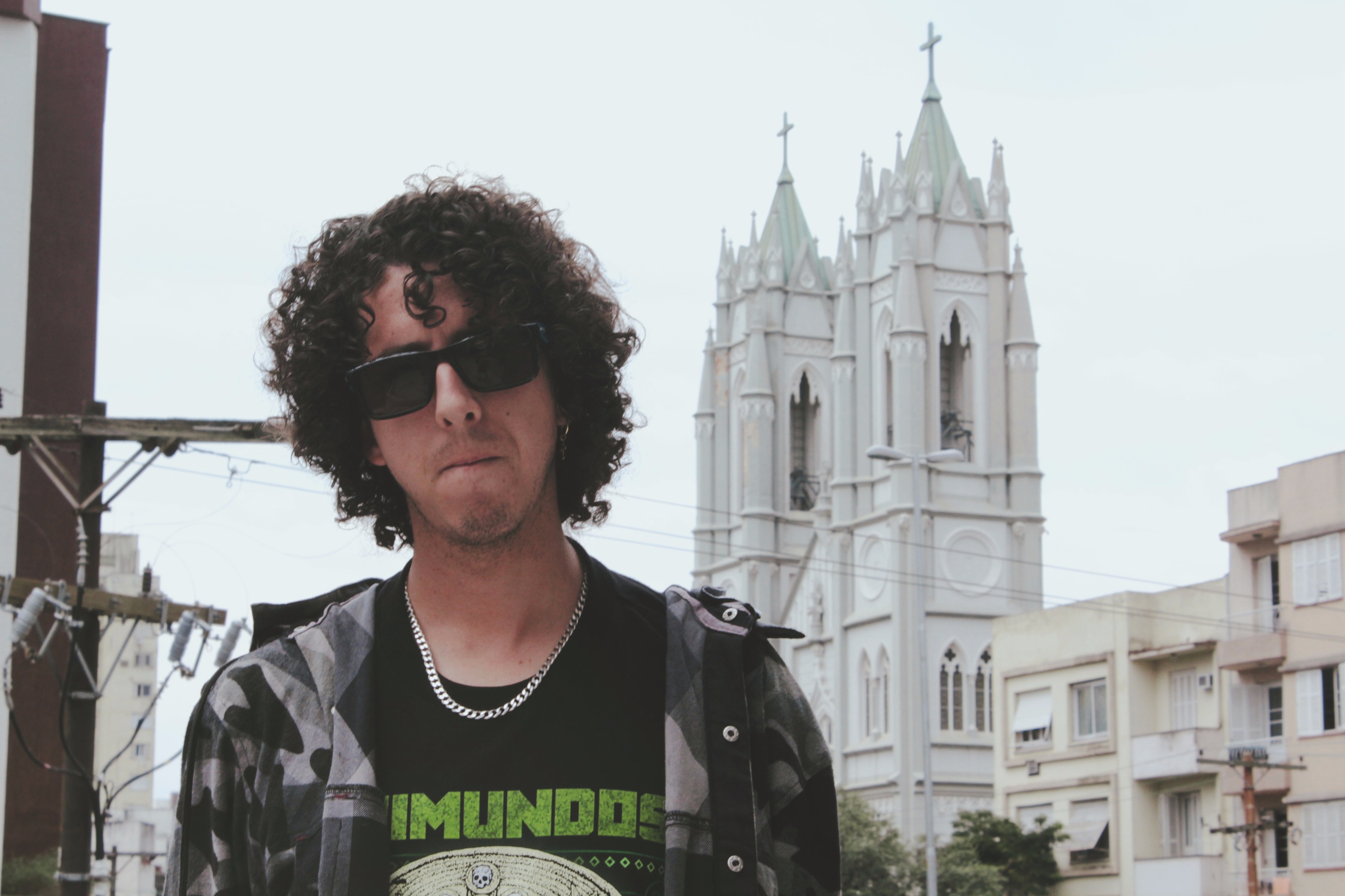 Baltazar lança EP de estreia solo ‘Gênesis’