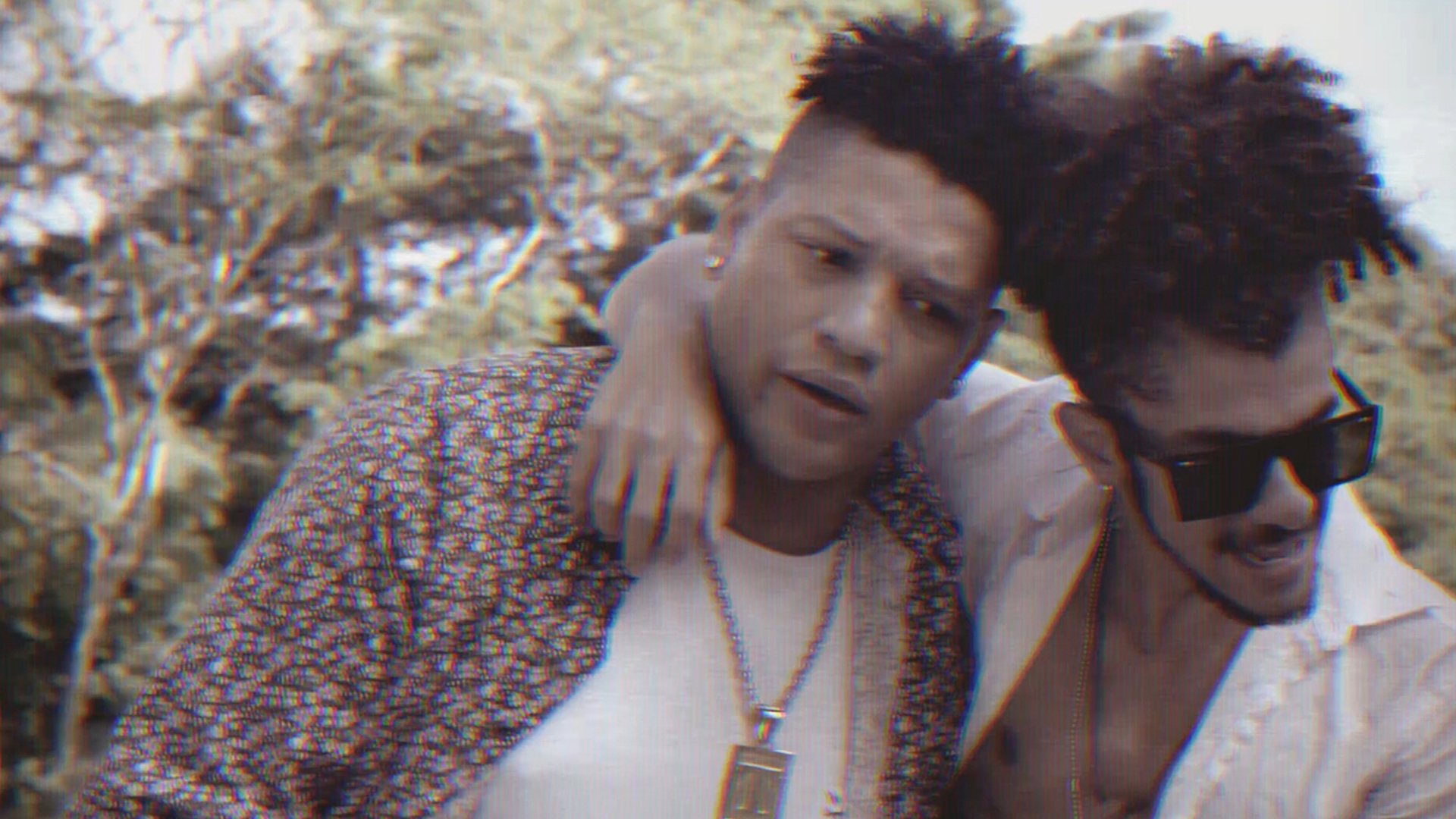 DJ Thai e MC Tarapi unem pop, diversão e romantismo em “Beija Flor”