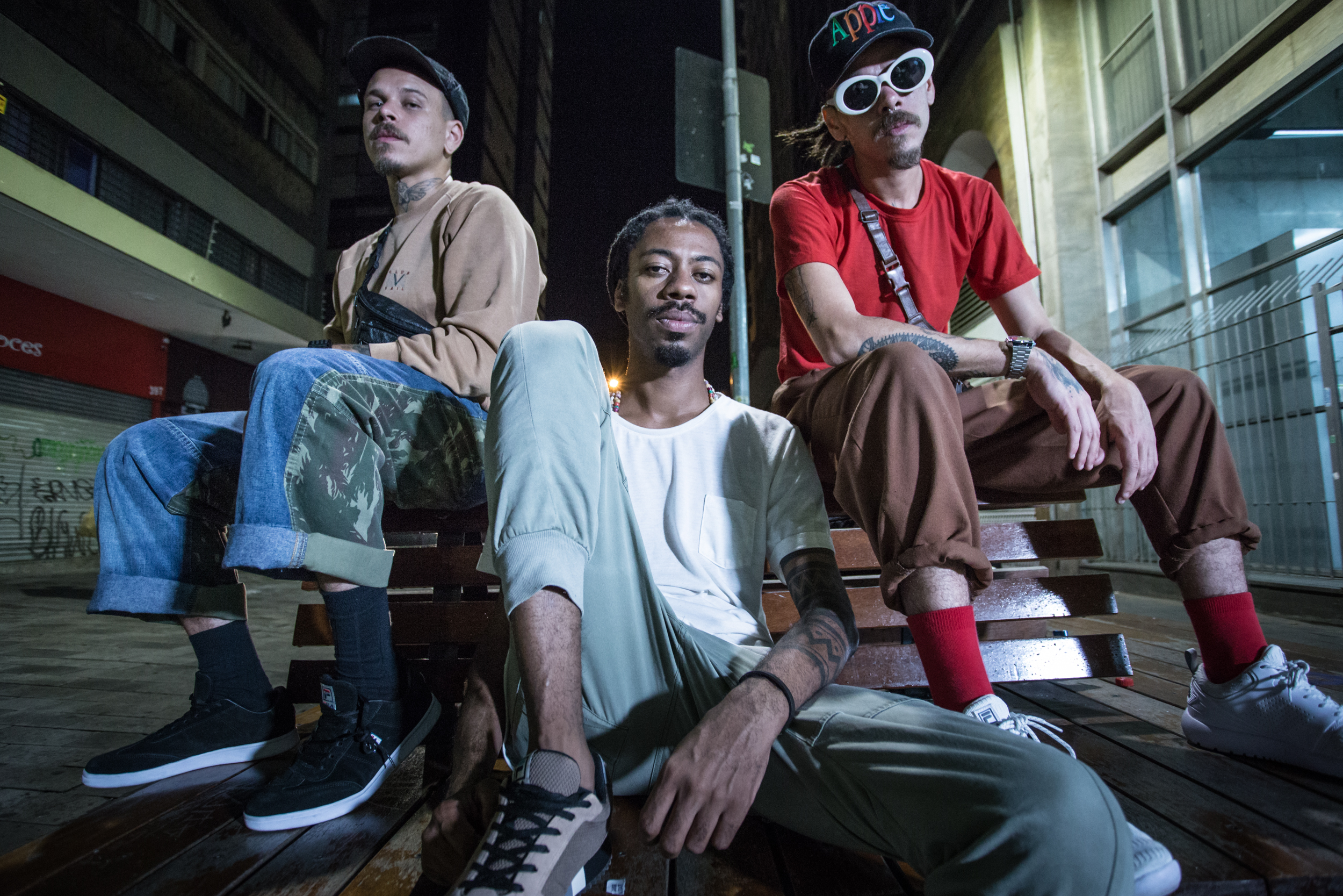 Em tempos difíceis, Thiago Elniño lança o clipe de “Condado Dos Surdos”, música com Raony e Keops da banda Medulla!