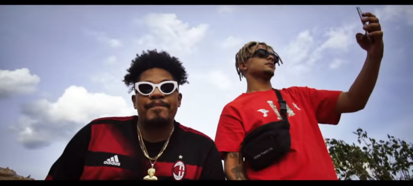 Luccas Carlos e  DJ Murillo jun tos no clipe ‘77 mil hits’