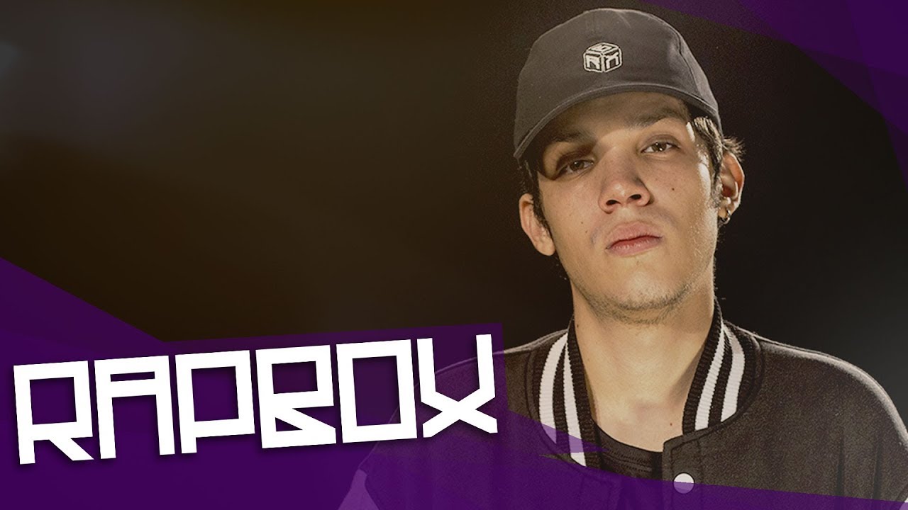 Matheus Coringa impecável em seu novo single ‘Atemporal’