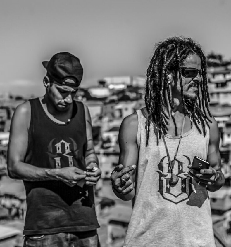 Uterço lança clipe ‘Tempo Fechado’