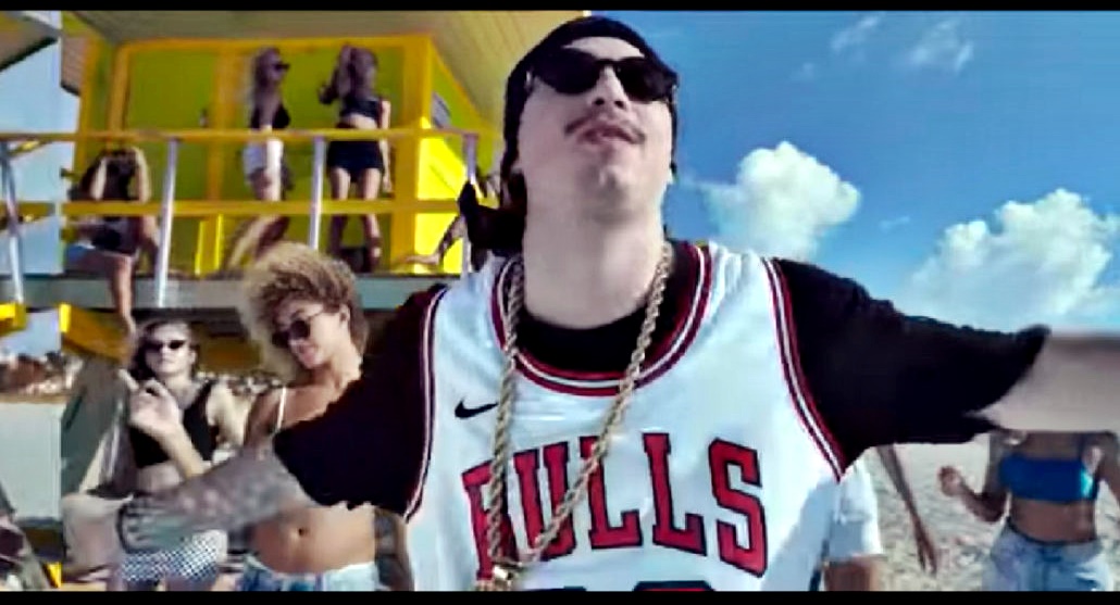 Cacife Clandestino libera clipe de ‘Olha Só’ gravado nas praias de Miami