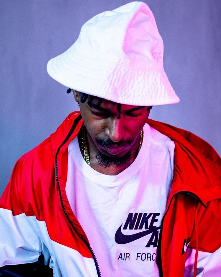 RT Mallone desabafa cuspindo rimas no freeverse de M.A.A.D City