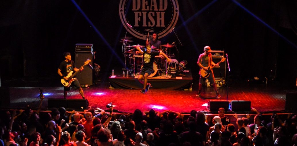 Dead Fish - Créditos: Ramon Vellasco