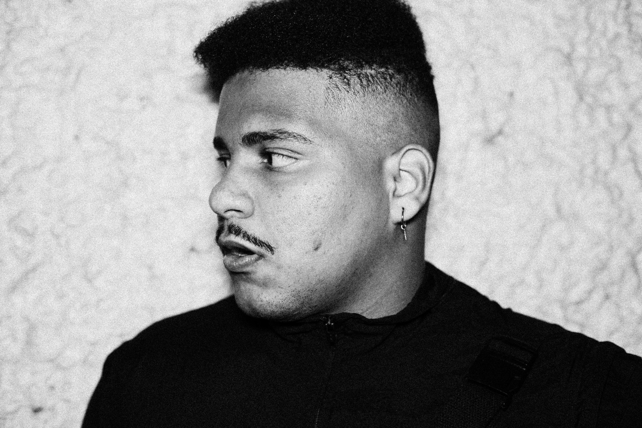 Rapper Marcão Baixada retorna com clipe do novo single “BAIXADA”