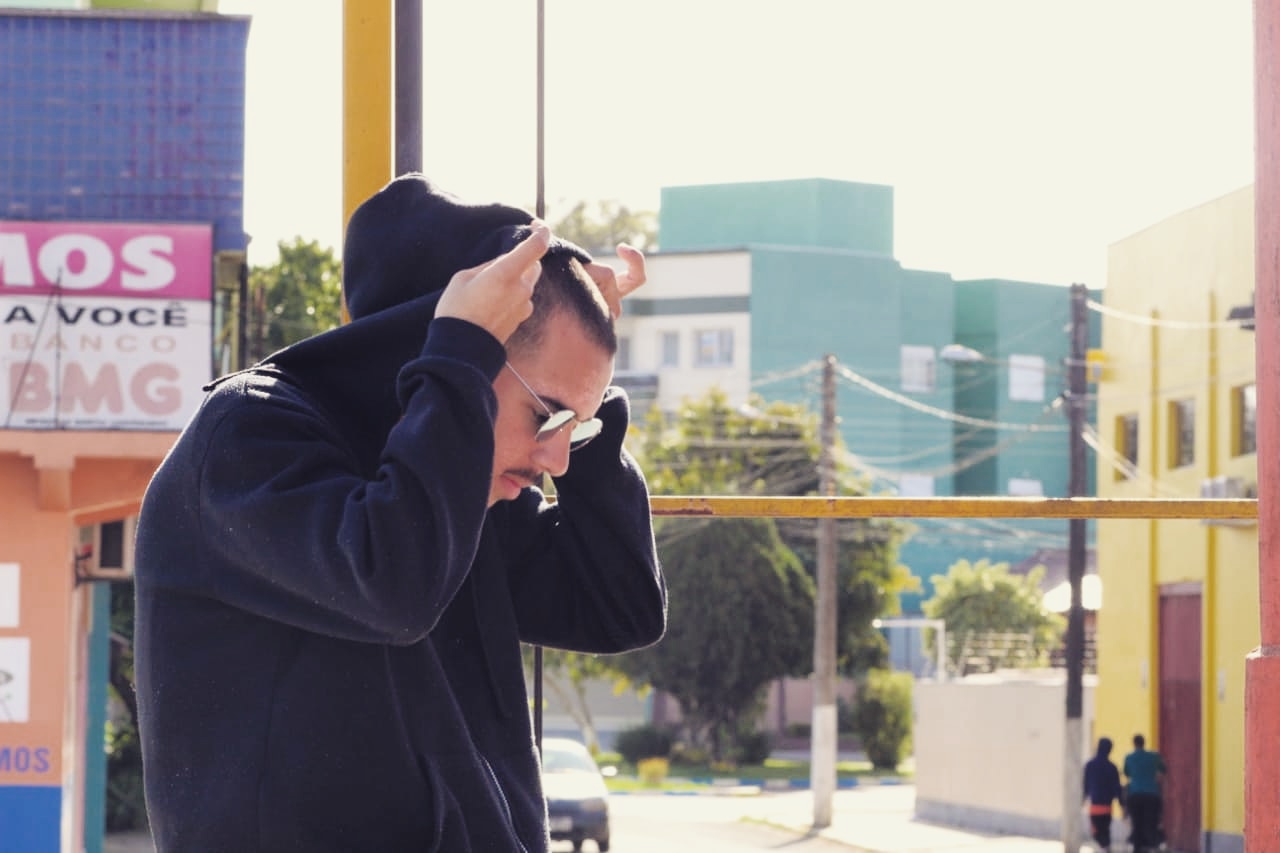 Airon lança clipe de “Flow Rubi”