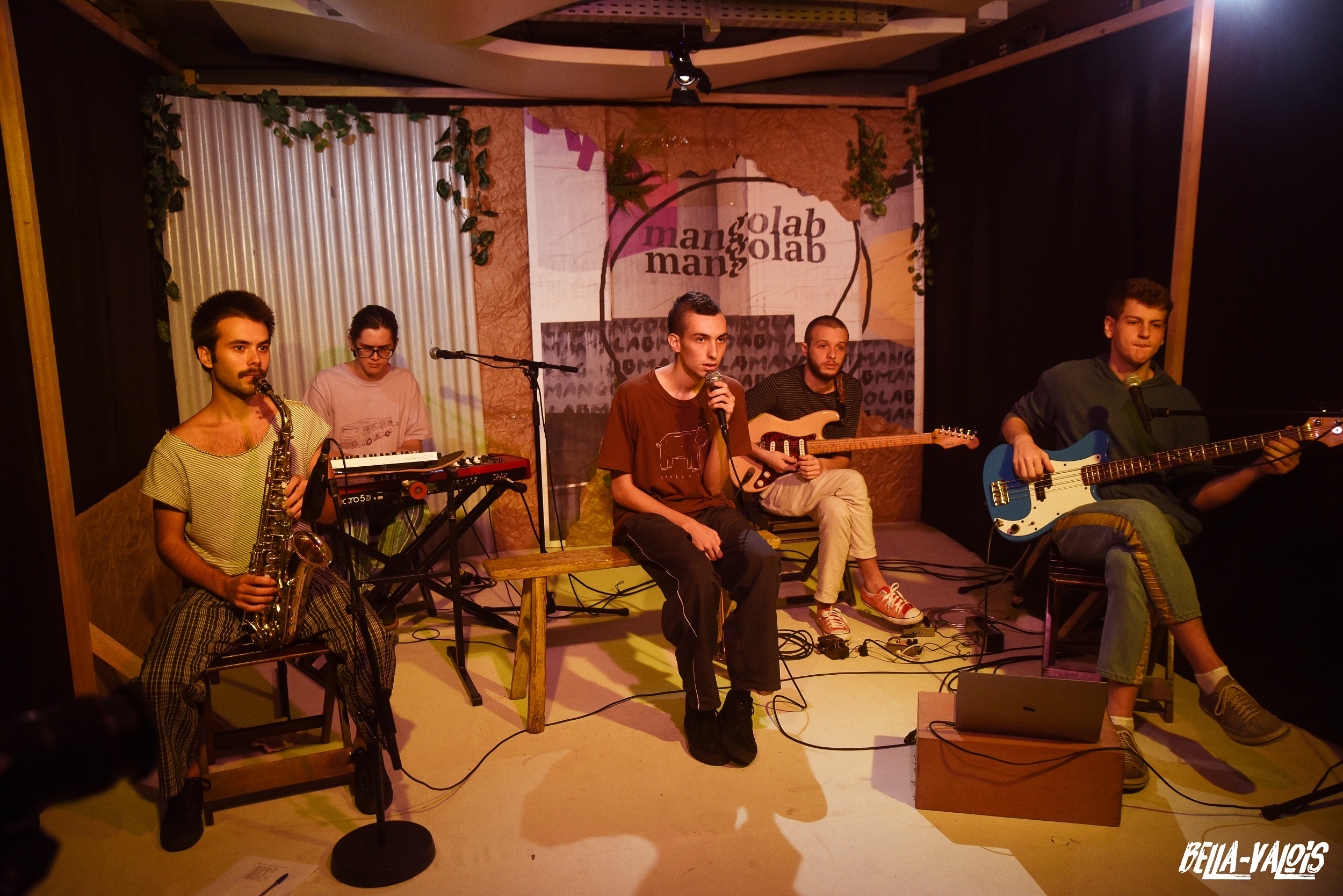 Banda Grãomestre une jazz e hip hop em single duplo “Armadilha/Visões adulteradas”