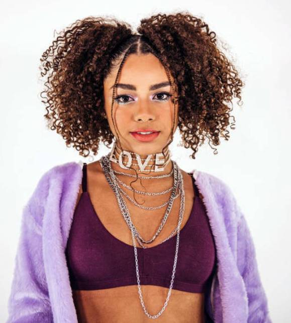 Angel, cantora do hit “Eu Nunca, Eu Já” marca 5 milhões no Youtube”
