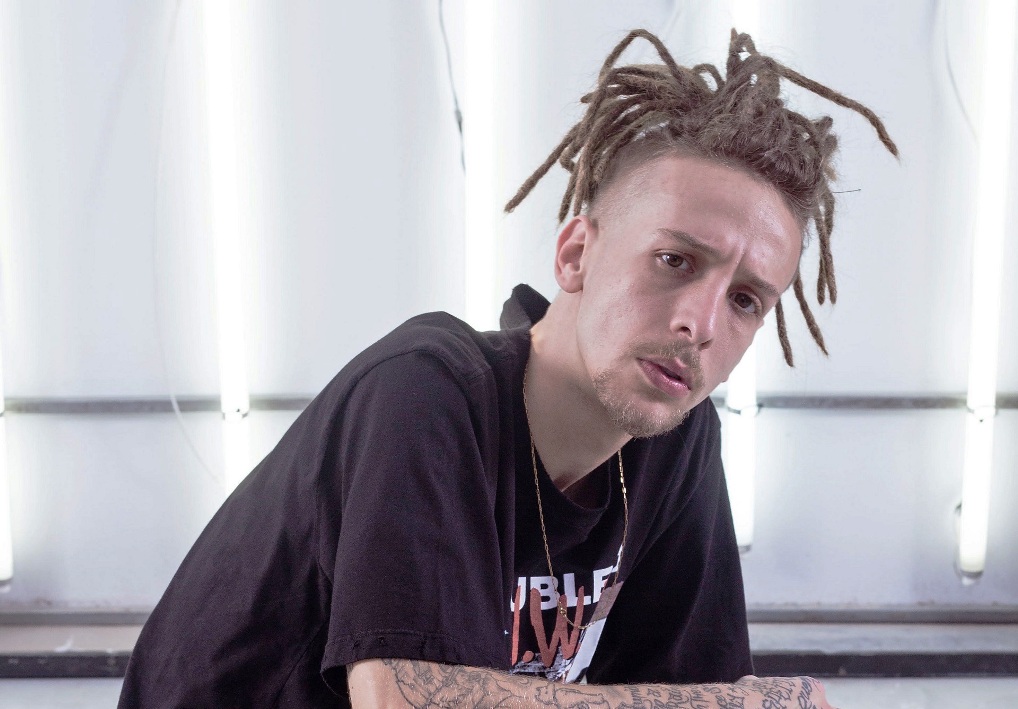 Rapper Pedro Qualy, do Haikaiss, sofre convulsão em live