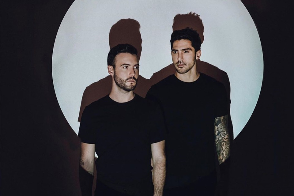 Duo mexicano Tom & Collins lança “Glad I Came” com vocais de Jem Cooke
