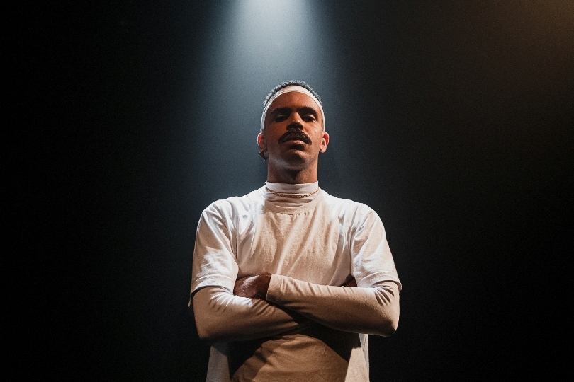 Rapper, gay e baiano: Hiran participa do IC Encontro de Artes