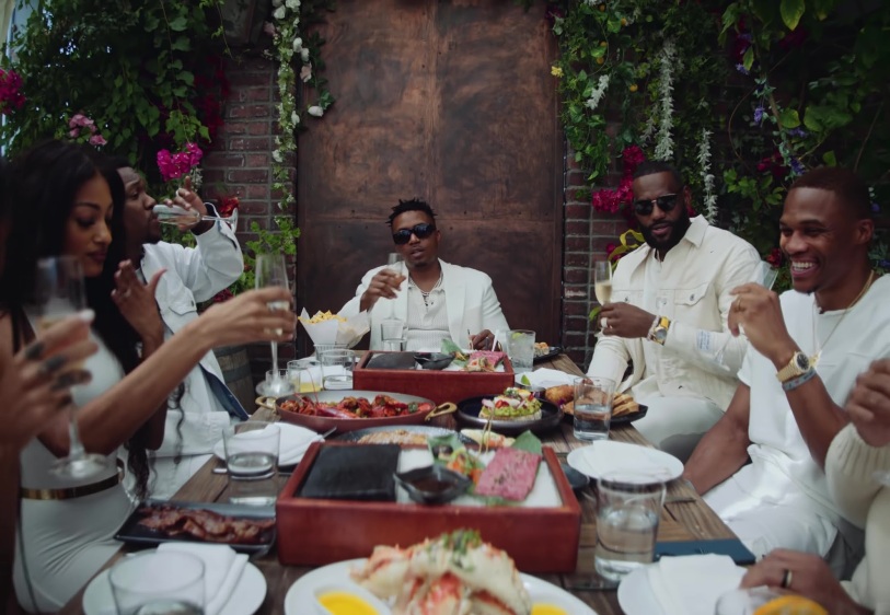 NAS celebra a vida em clipe com LeBron James e Russell Westbrook