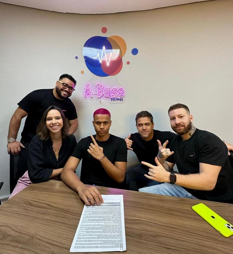 Believe assina contrato de exclusividade com A Base Records e fecha com DJ Matt D para o modelo Artist Services